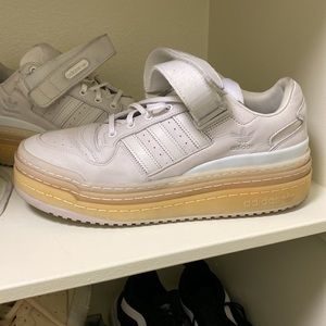 Adidas triple plaforum low Almost new I wear this three times